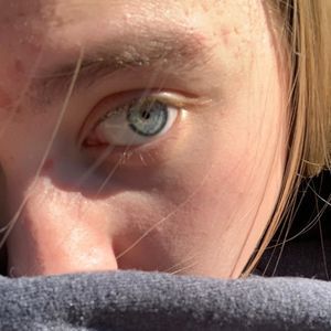 Meet your Posher, Adrianna